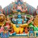 Sehr aufwändige Verzierungen auf einem Hindu Tempel in Singapur